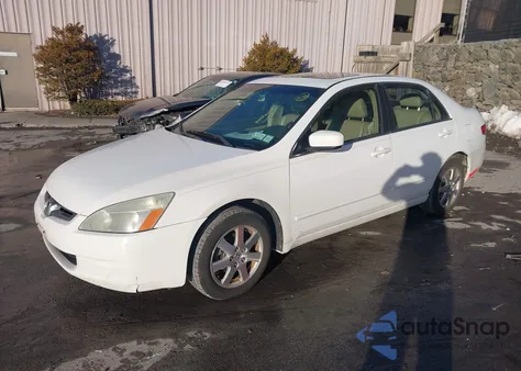 2005 Honda Accord 3.0 Ex z USA, uszkodzony, nr VIN 1HGCM66535A007163